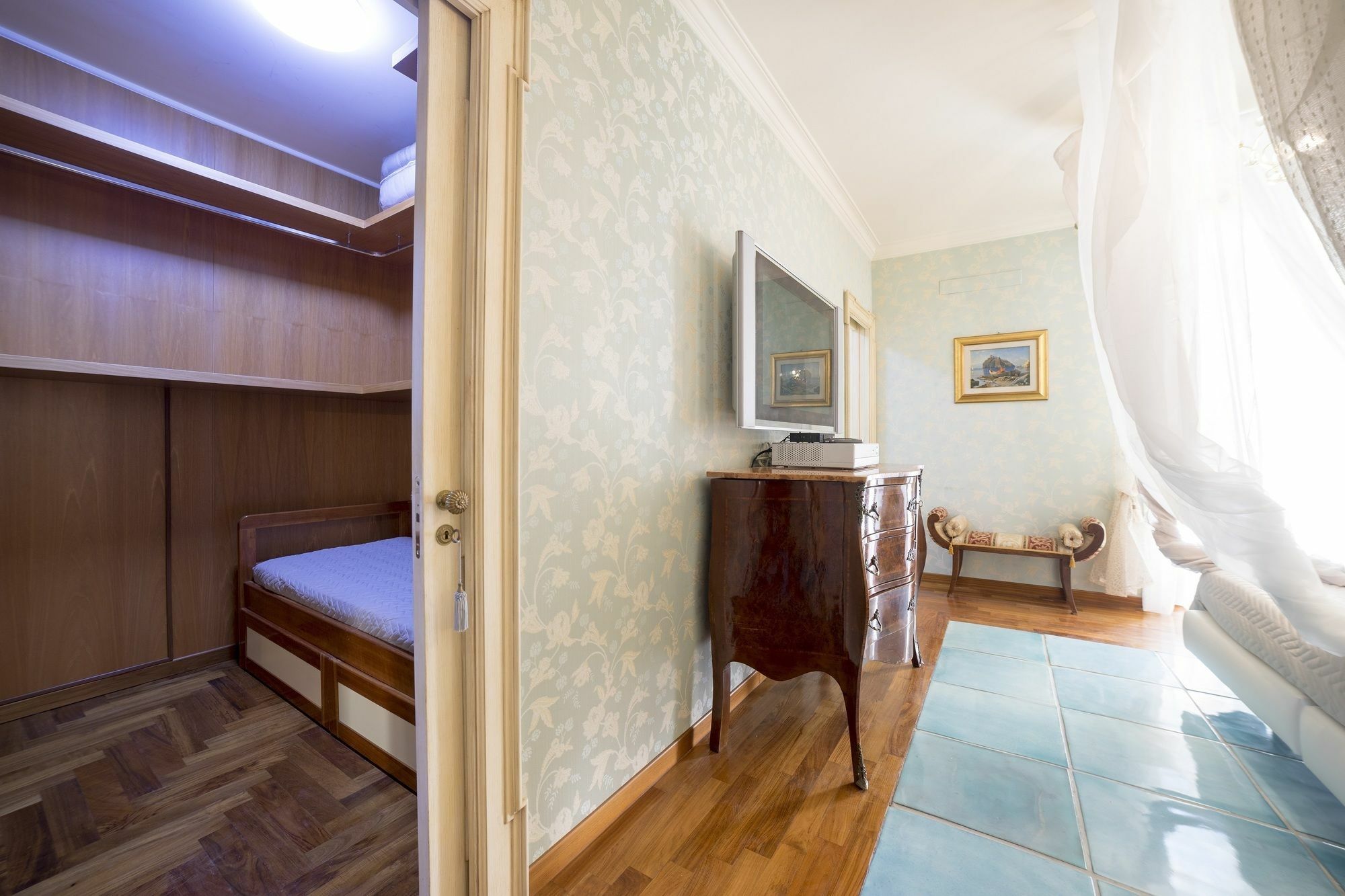 B&B 'O Sole Mio! Napoli Ngoại thất bức ảnh