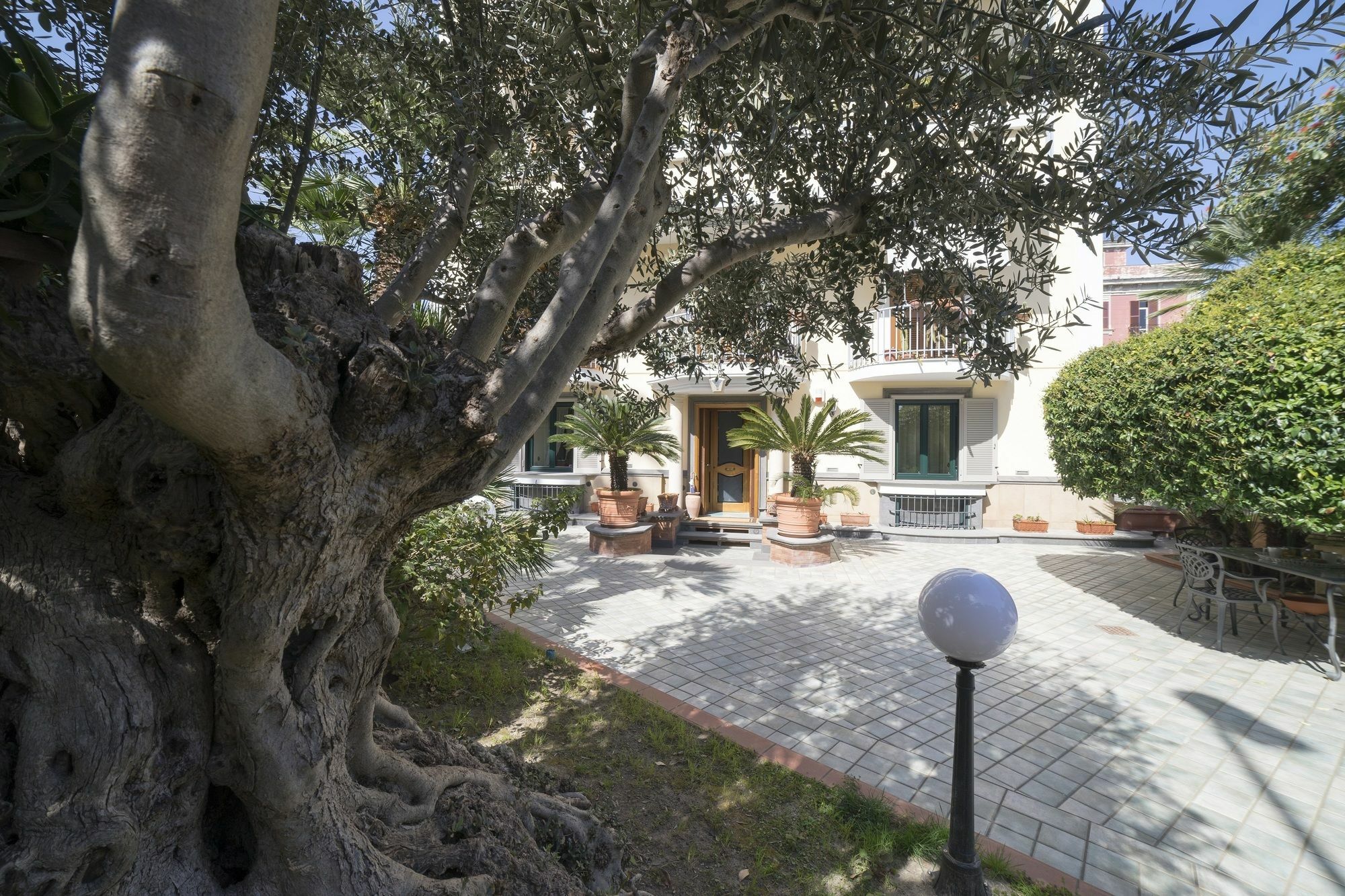 B&B 'O Sole Mio! Napoli Ngoại thất bức ảnh