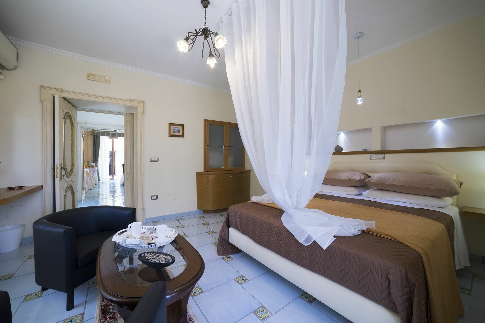 B&B 'O Sole Mio! Napoli Ngoại thất bức ảnh
